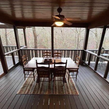 Cozy Creekfront Family Cabin-Pet Friendly -Gamerm-Hot Tub Hiawassee Εξωτερικό φωτογραφία
