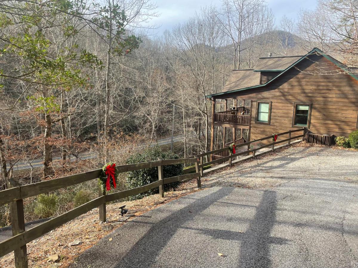 Cozy Creekfront Family Cabin-Pet Friendly -Gamerm-Hot Tub Hiawassee Εξωτερικό φωτογραφία