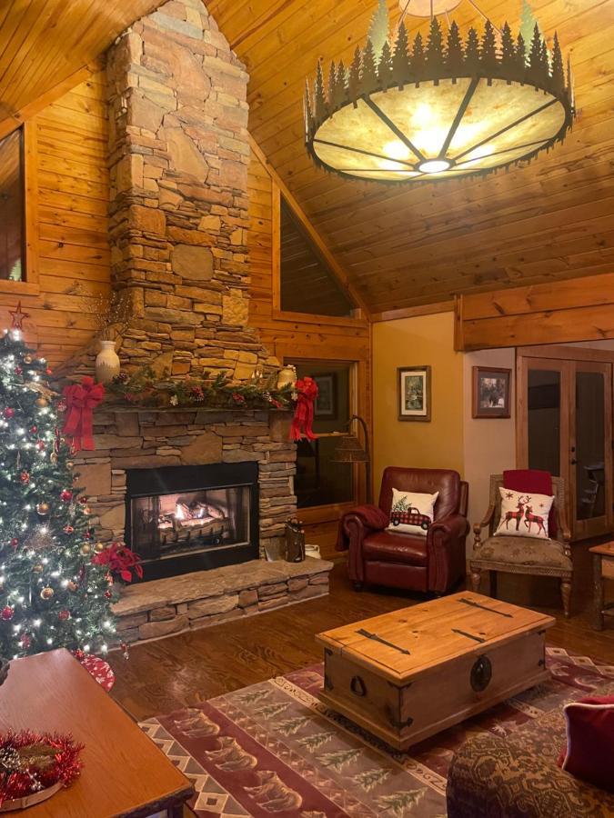Cozy Creekfront Family Cabin-Pet Friendly -Gamerm-Hot Tub Hiawassee Εξωτερικό φωτογραφία