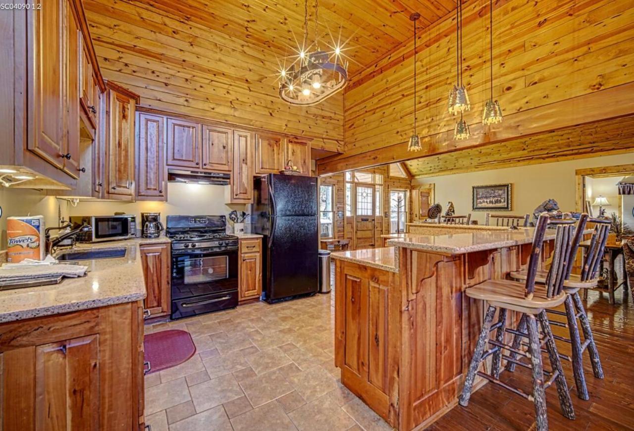 Cozy Creekfront Family Cabin-Pet Friendly -Gamerm-Hot Tub Hiawassee Εξωτερικό φωτογραφία