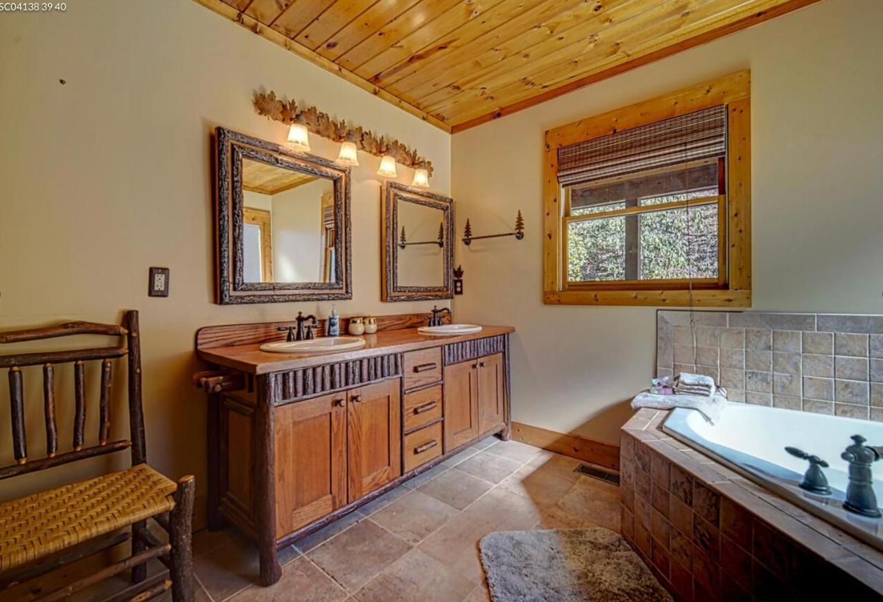 Cozy Creekfront Family Cabin-Pet Friendly -Gamerm-Hot Tub Hiawassee Εξωτερικό φωτογραφία