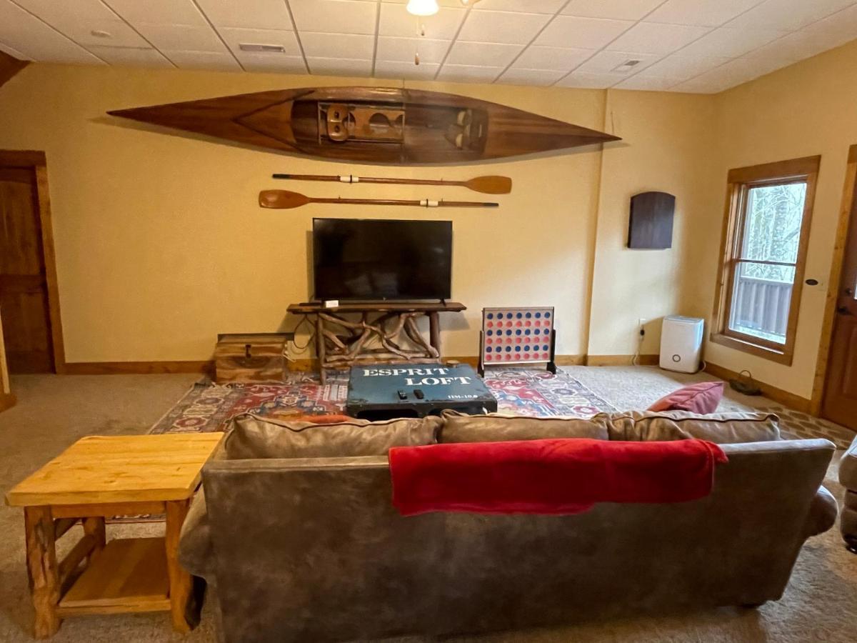 Cozy Creekfront Family Cabin-Pet Friendly -Gamerm-Hot Tub Hiawassee Εξωτερικό φωτογραφία